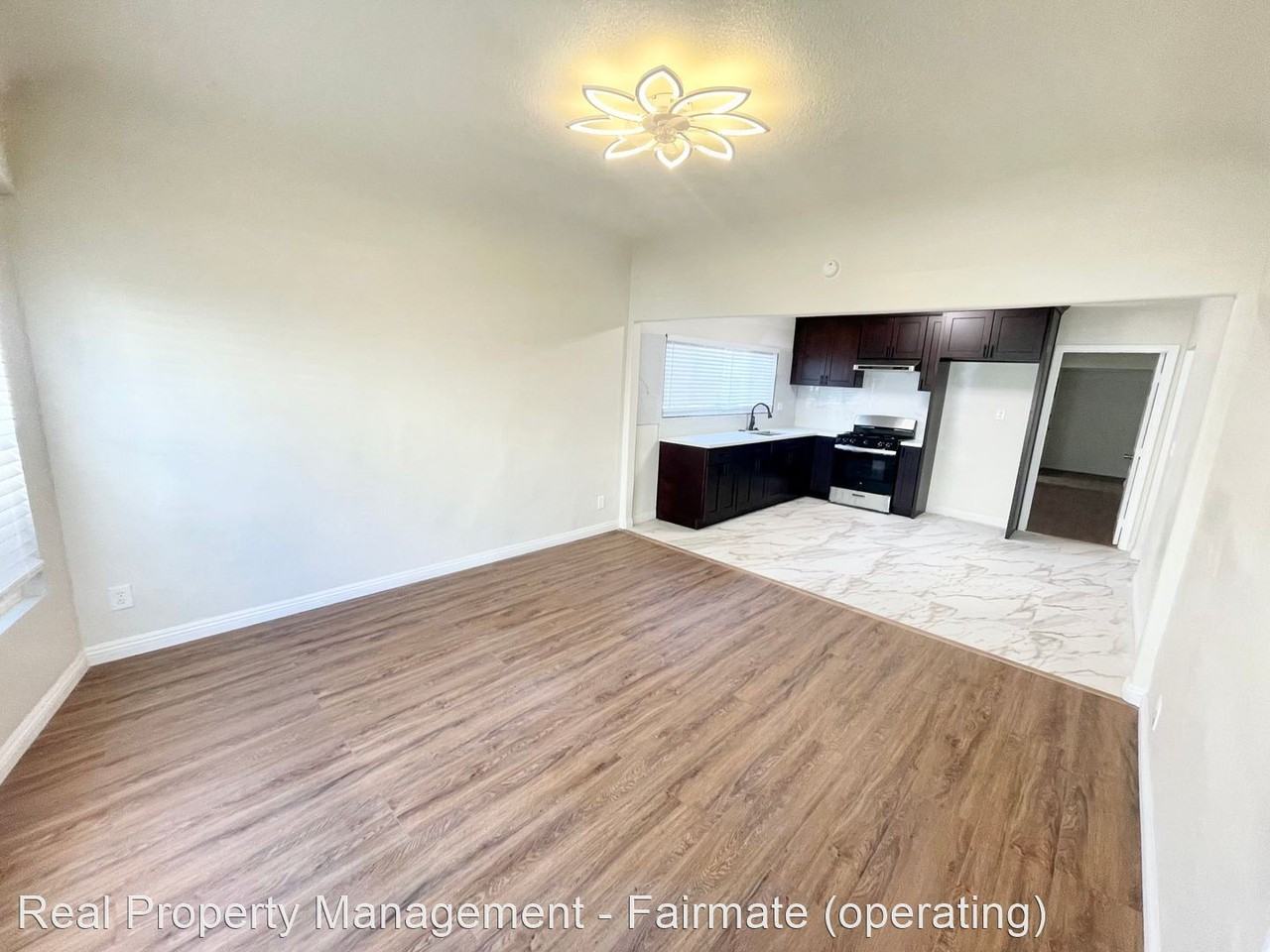 1716 Vine Street - Photo 2 of 21