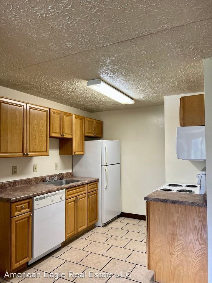 275- 335 Sterling Ave - Photo 3 of 19