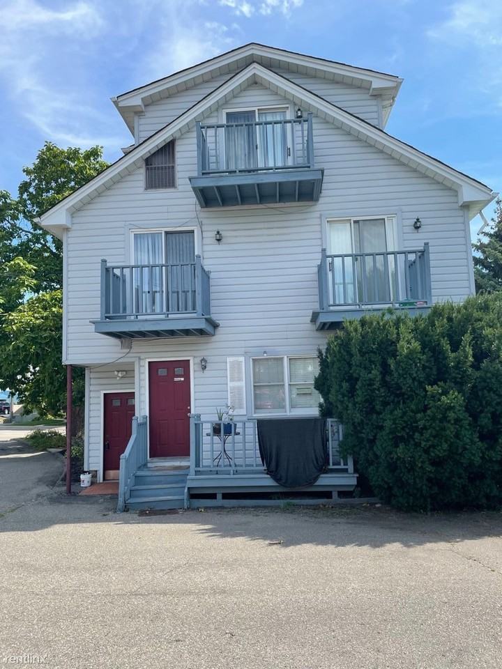 319 N Mill St - Photo 2 of 22