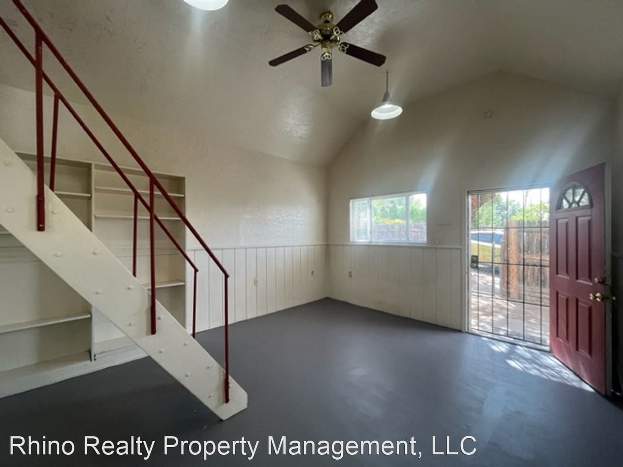 611 Pacific Ave Se - Photo 3 of 11