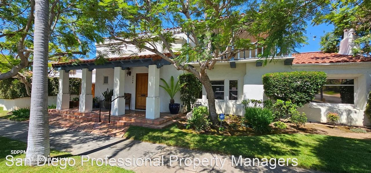 4348 Ampudia St - Photo 2 of 42