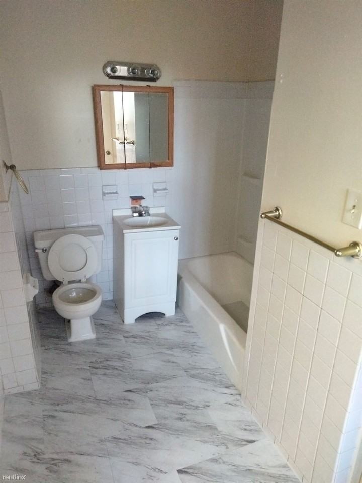 415 Wethersfield Ave - Photo 3 of 4