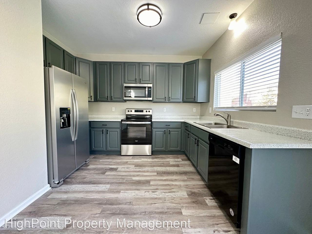 14837 E 118th Ave - Photo 3 of 16