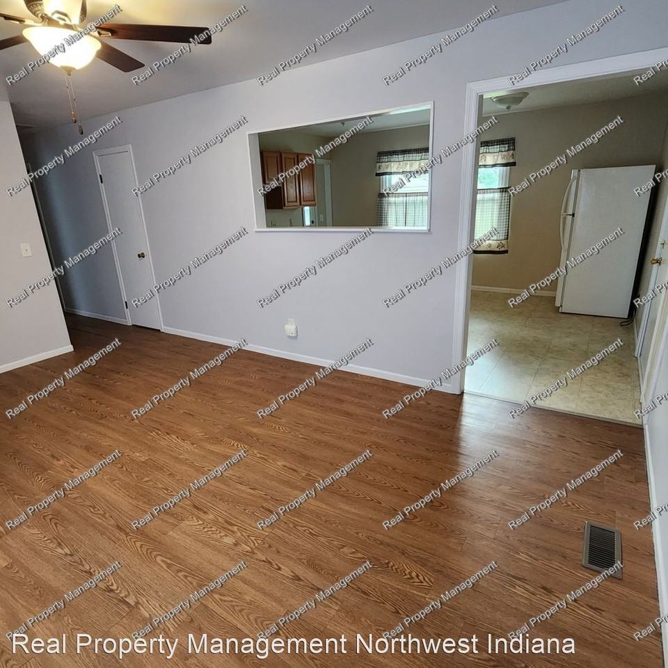 17592 Marion Dr - Photo 3 of 12