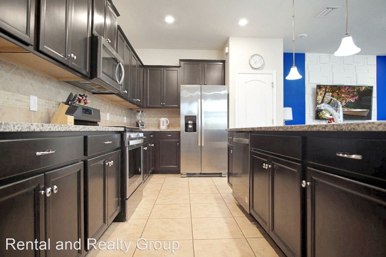 4571 Terrasonesta Dr - Photo 3 of 31