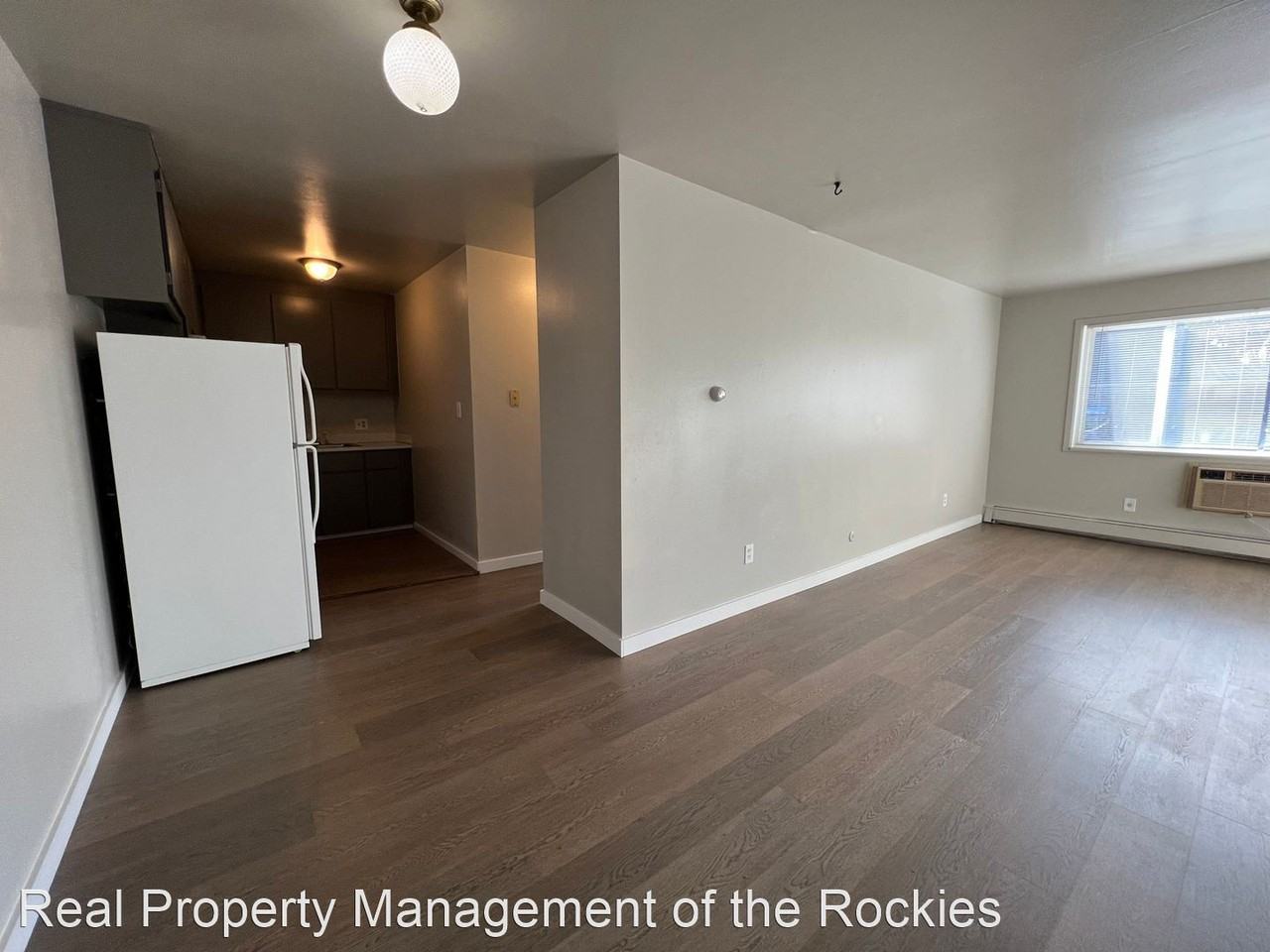 327 Mathews Street - Photo 3 of 9