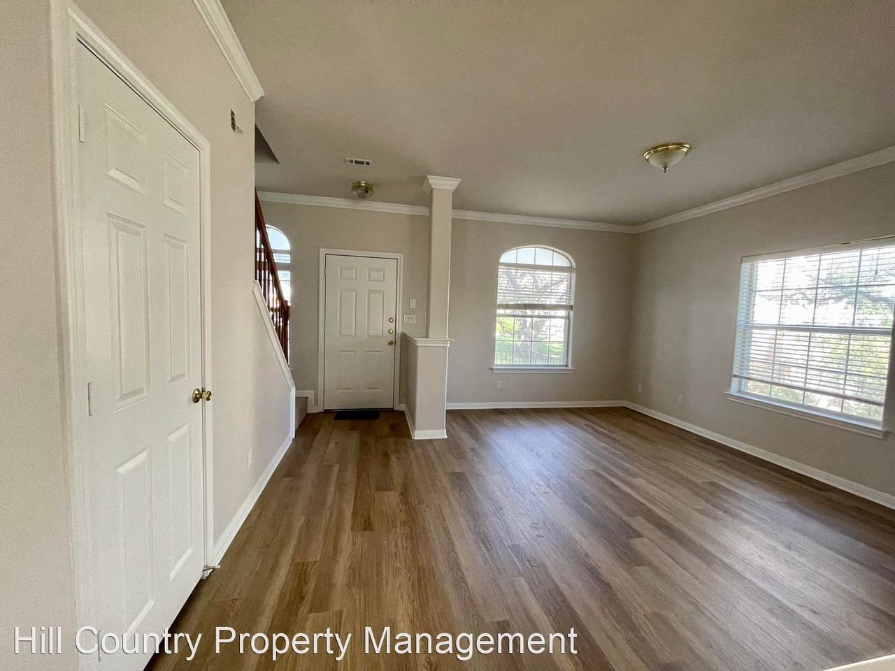 1905 Chestnut Cir - Photo 3 of 39