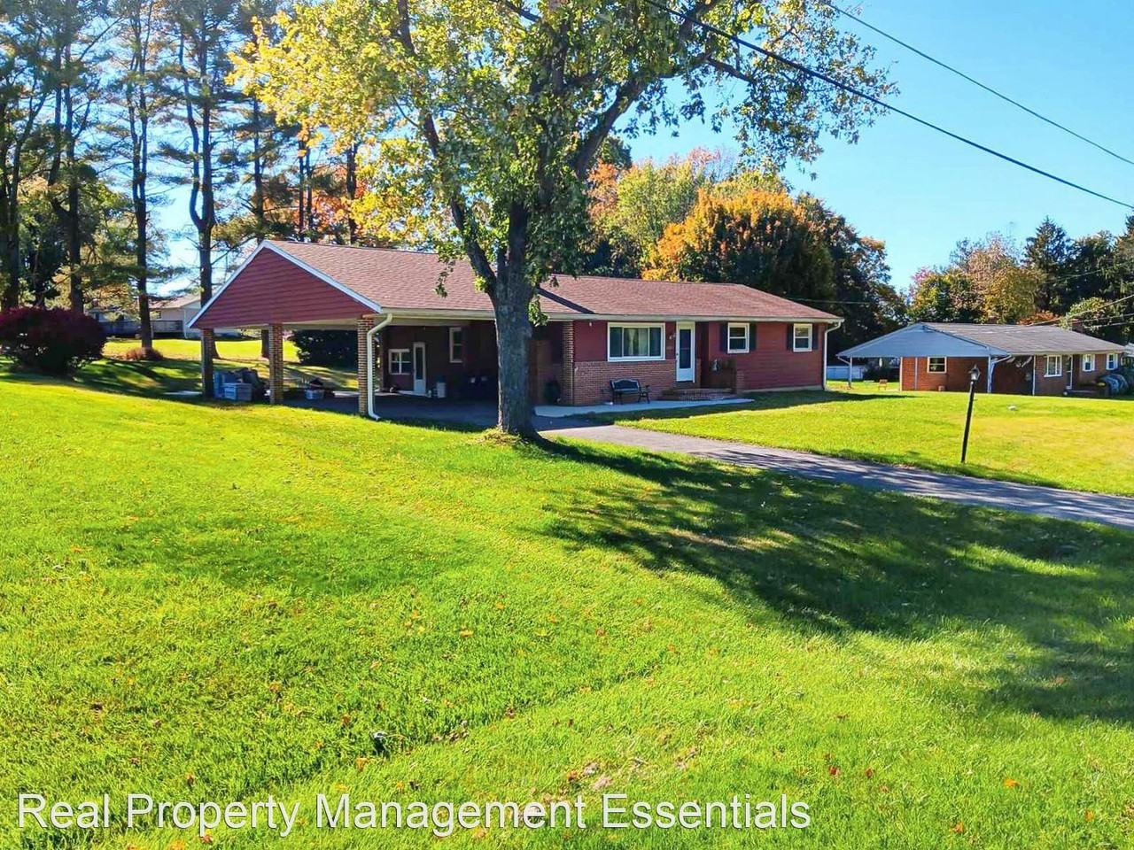 2411 Haight Ave - Photo 2 of 20