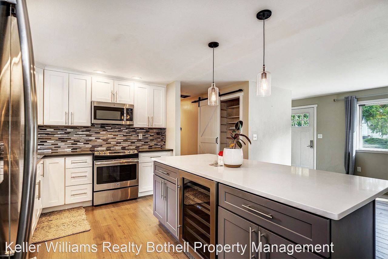 14039 90th Ave Ne - Photo 3 of 14