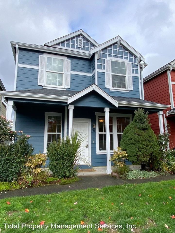 733 115th St E, Parkland, WA 98445 3 Bedroom House for 2,200/month