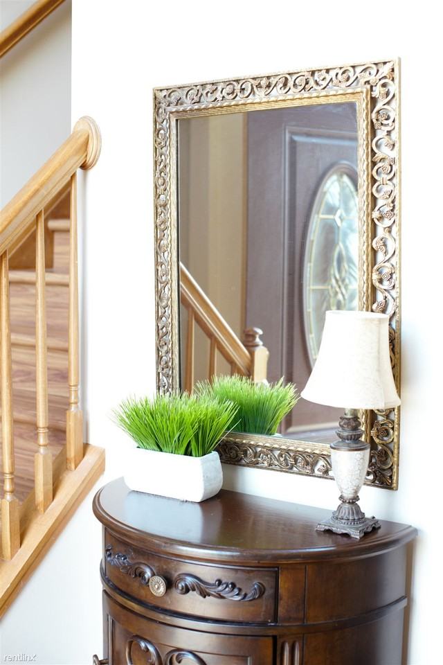 5329 Reserve Way - Photo 3 of 36