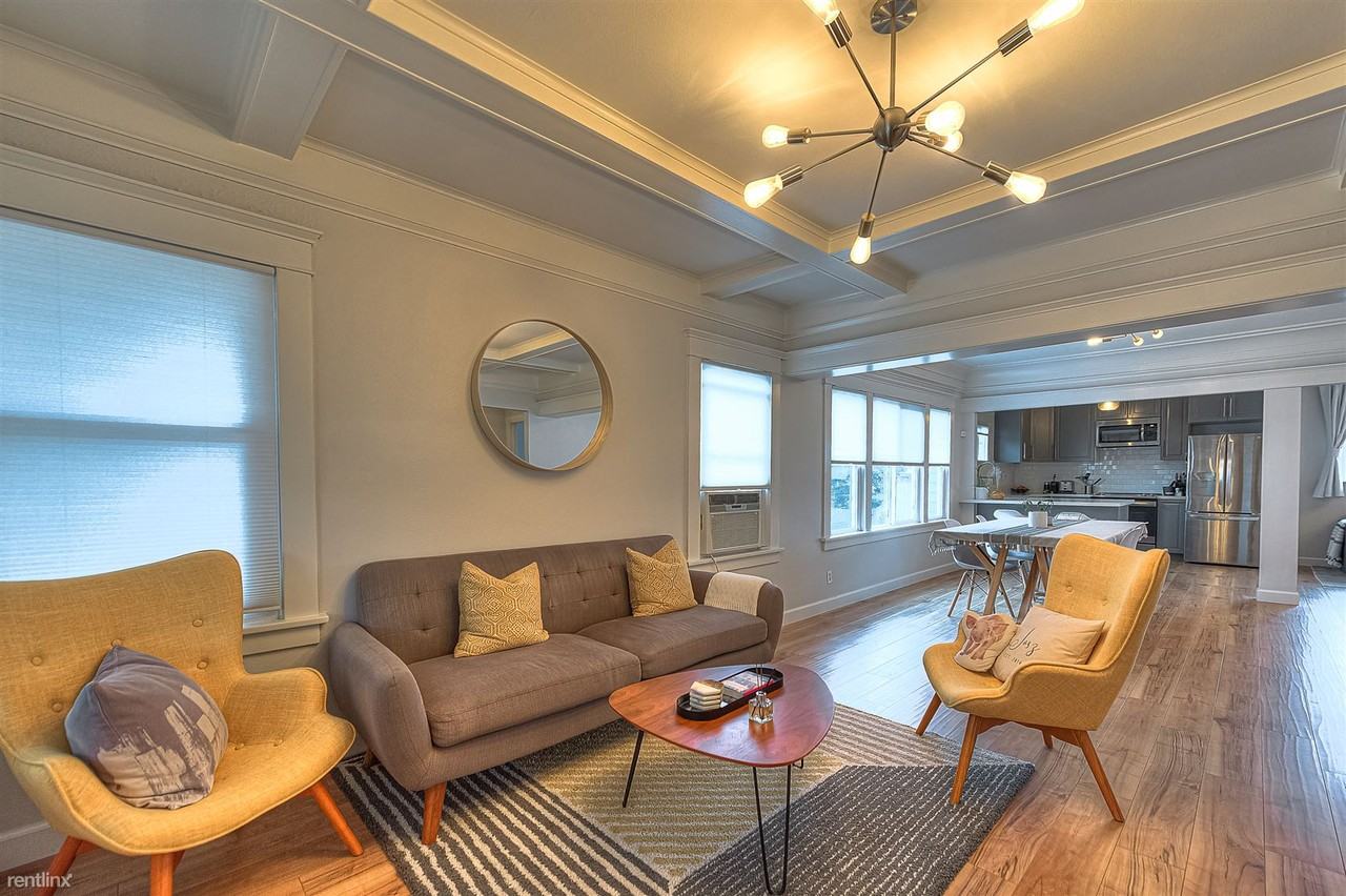 1836 Middleton Pl - Photo 2 of 17