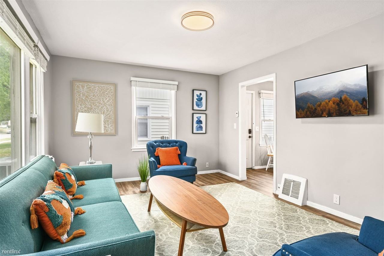 3839 Quail Ave N - Photo 2 of 18