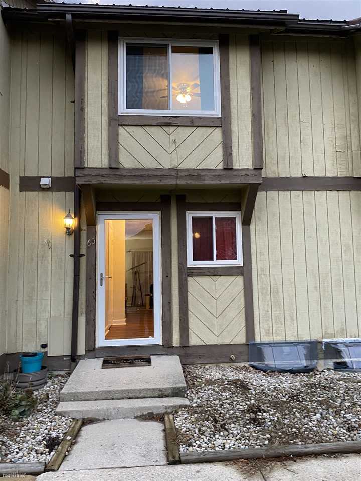 63 Greentree Cir - Photo 3 of 26