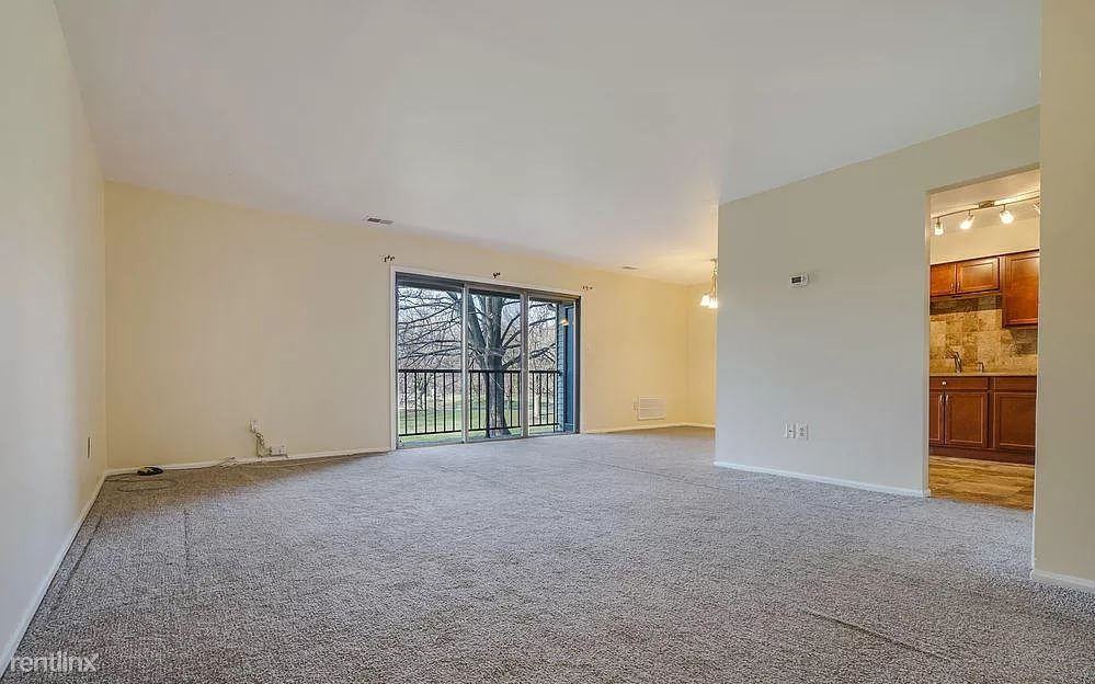 6 Wyndham Pl - Photo 3 of 8