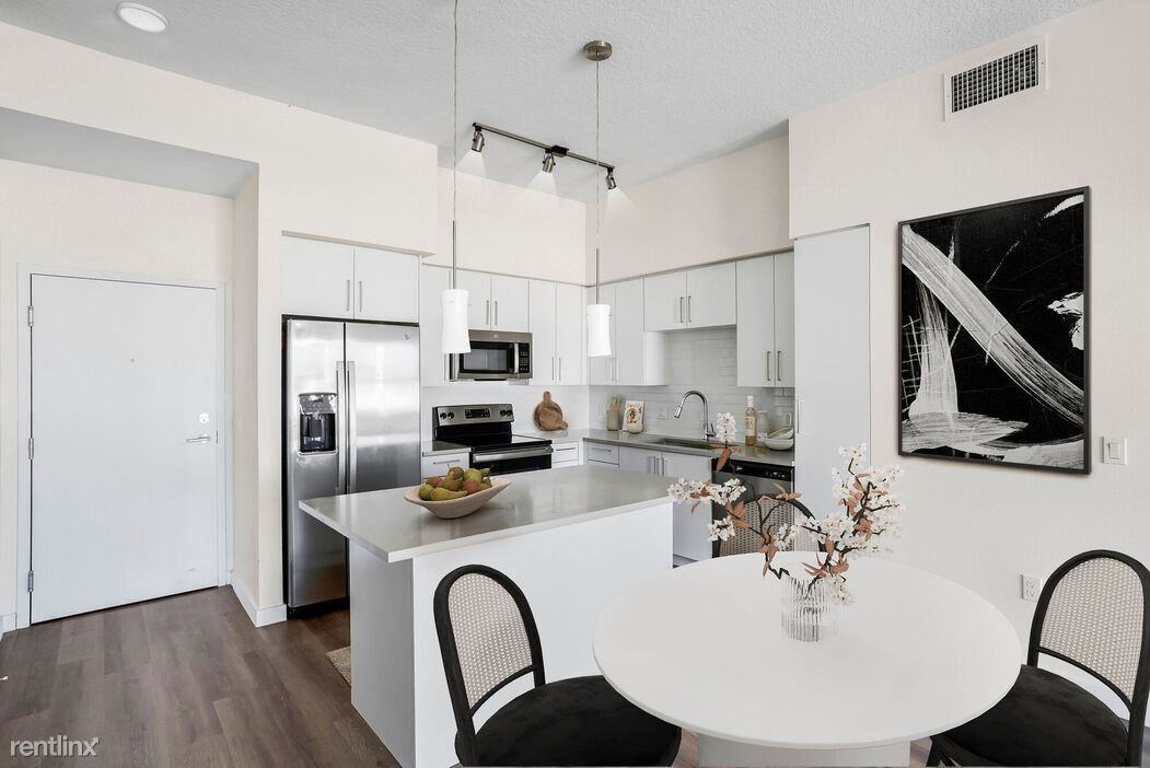 8700 W 35th Ct - Photo 3 of 31