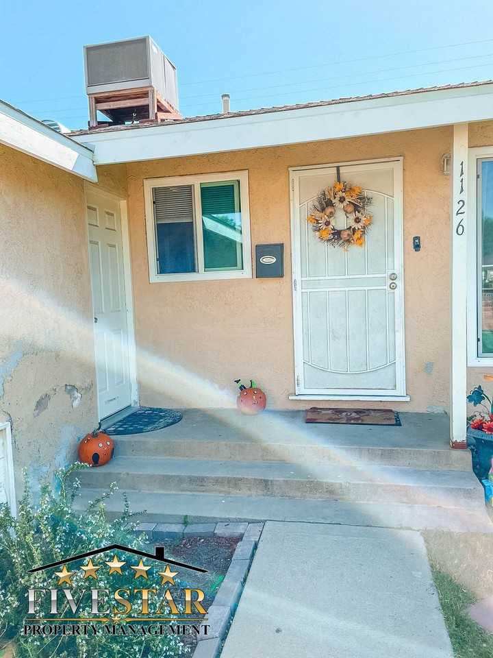 1126 W Avenue J - Photo 3 of 18