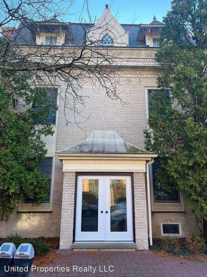 44 E Court St - Photo 2 of 30