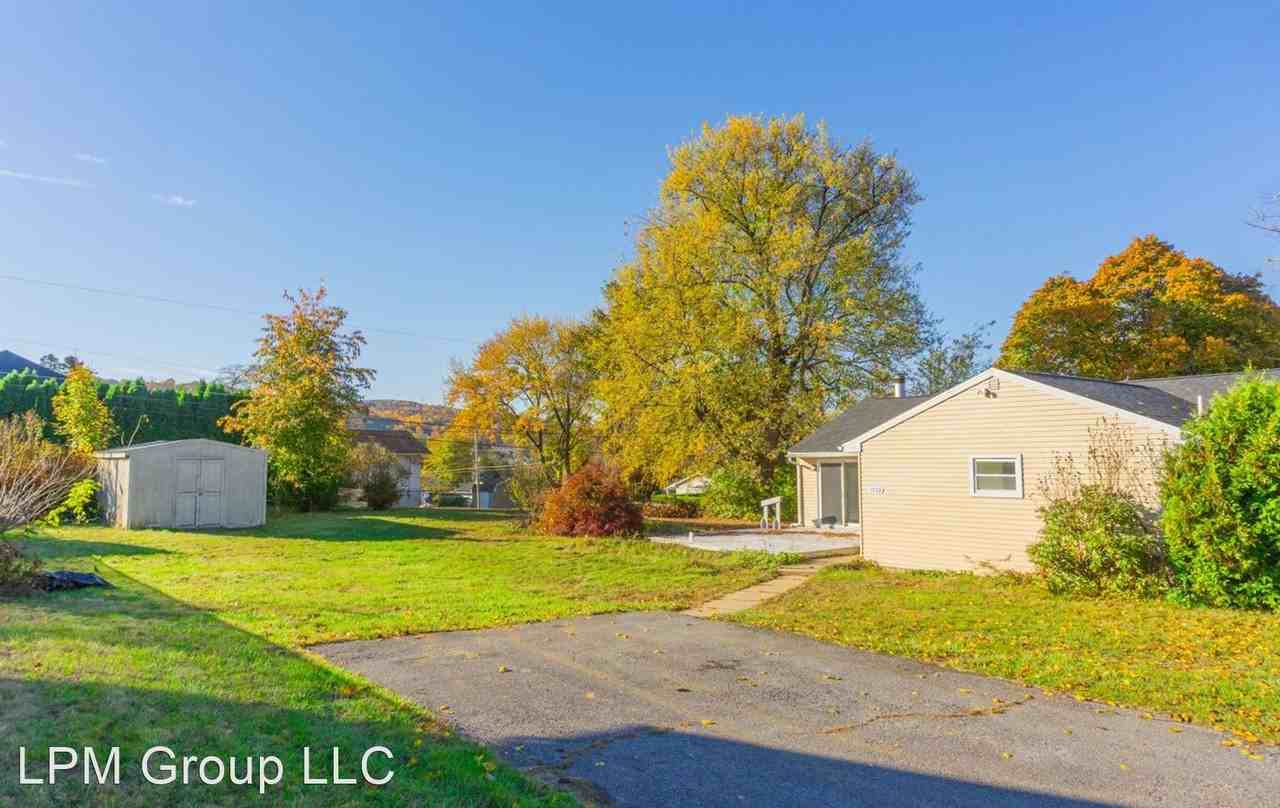 1703 S Dauphin St - Photo 3 of 19