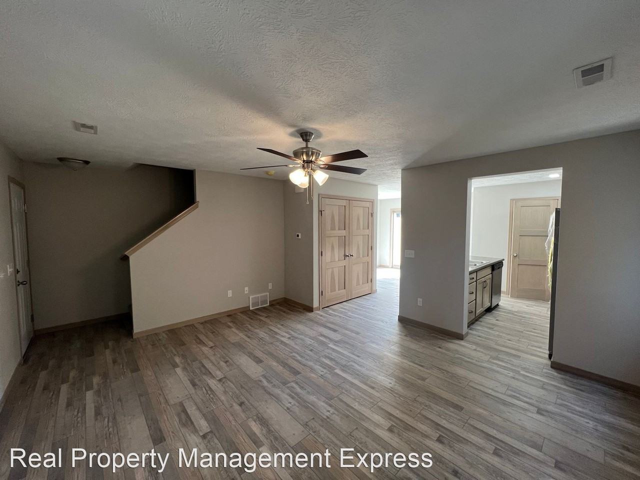 9715 W Broek Dr - Photo 2 of 20