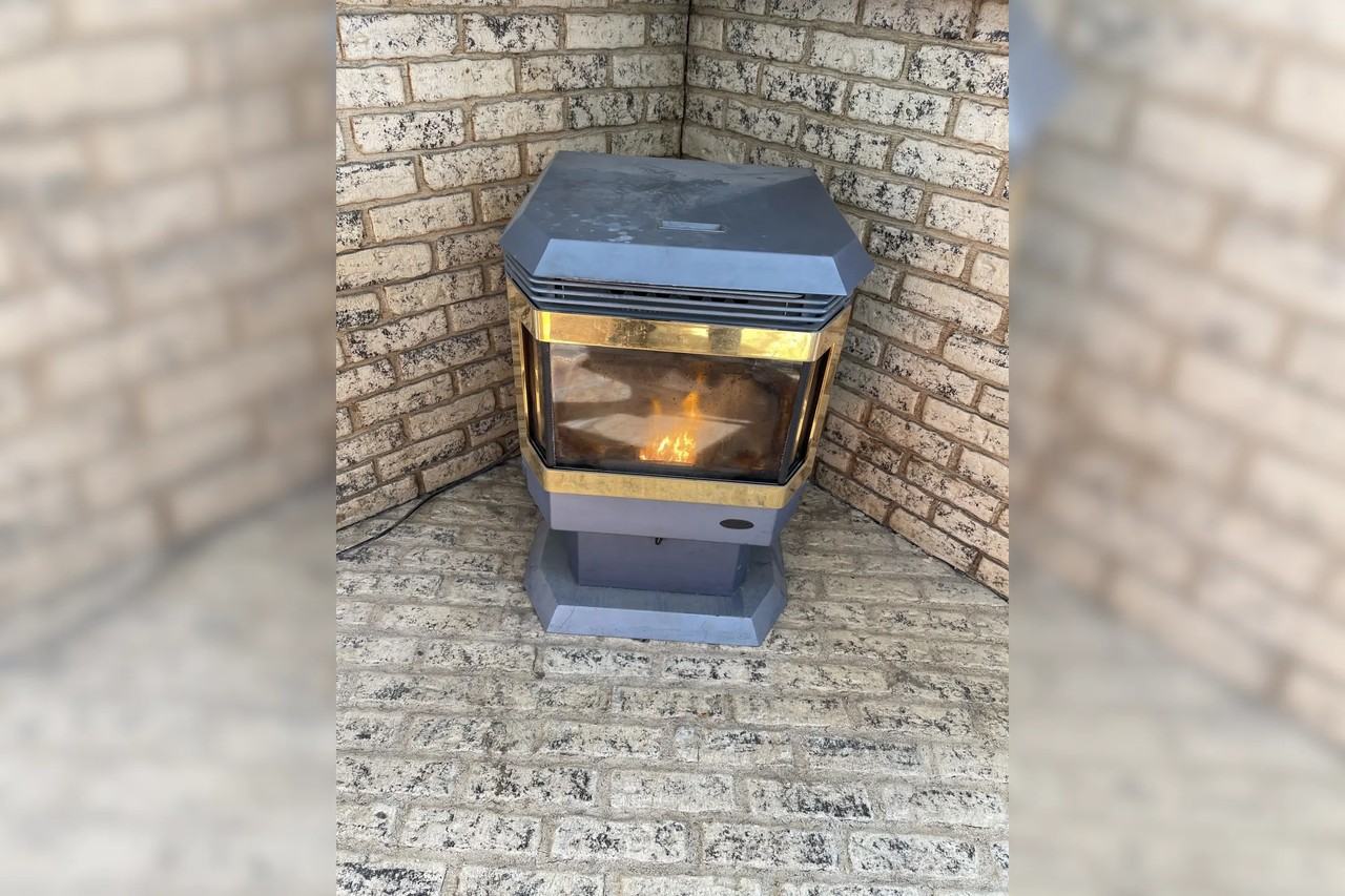 5912 S Dorset Rd - Photo 2 of 10