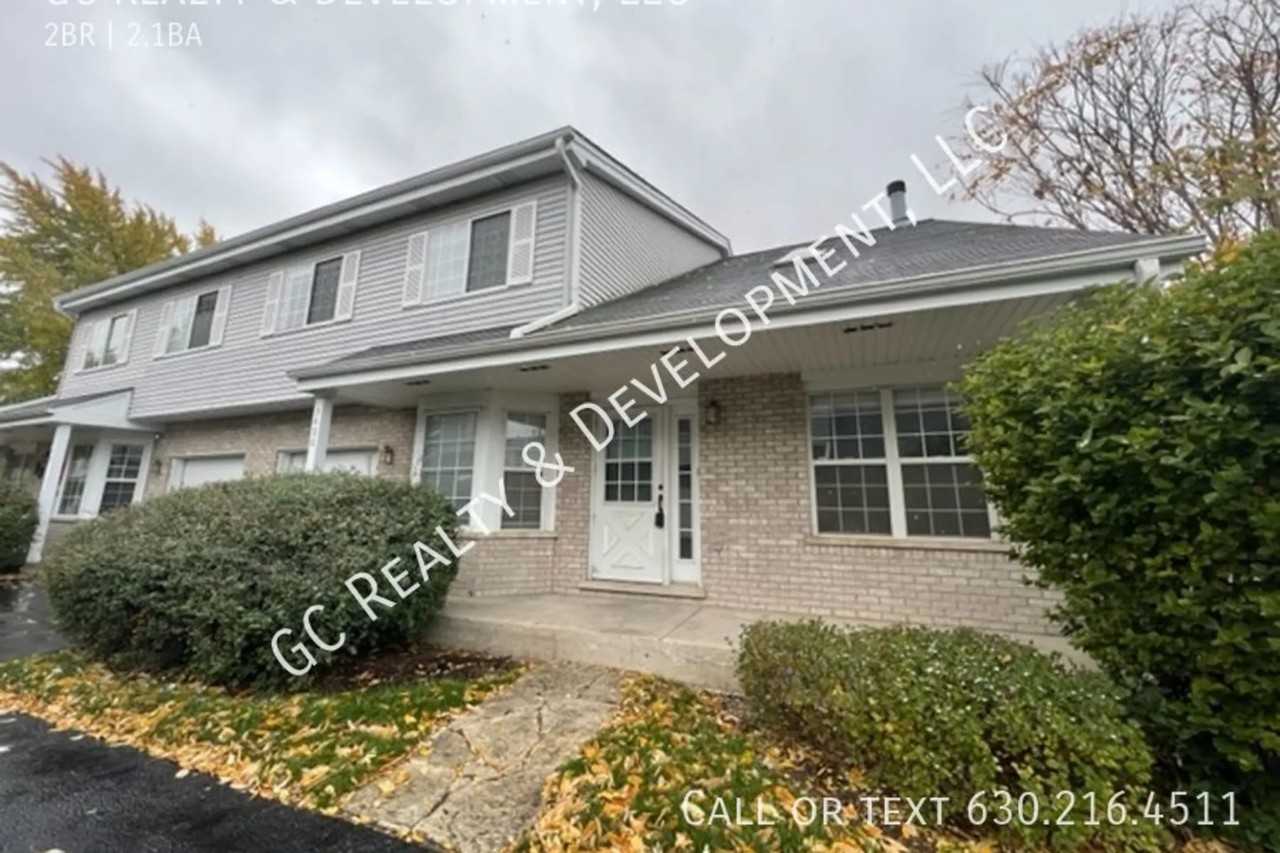 3486 Willowview Ct, Aurora, IL 60504 2 Bedroom House for 2,150/month