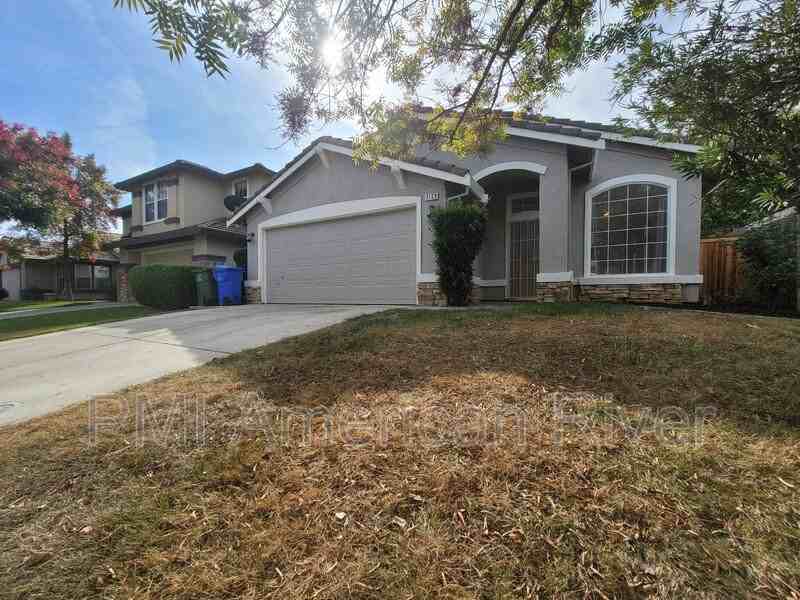 3109 Turnbuckle Cir - Photo 2 of 22