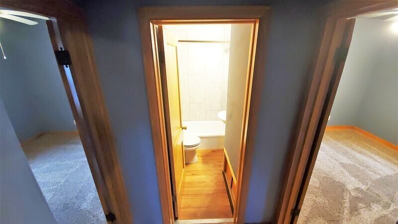 1679 29th St Ne - Photo 7 of 17