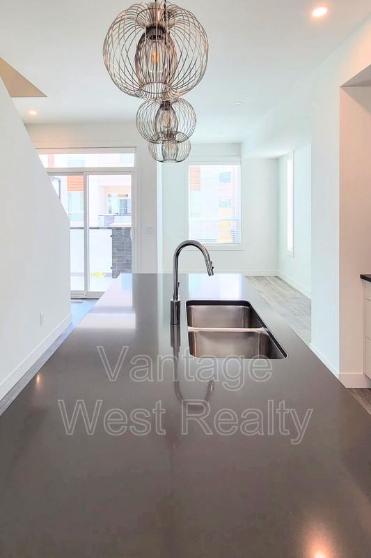 610 Academy Way #13 - Photo 3 of 16