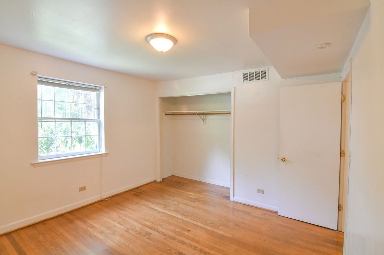 Apartments near UVA! - Photo 3 of 20