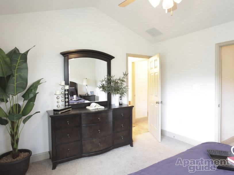 SP1 - Sunpointe Gardens, LLC - Photo 6 of 34