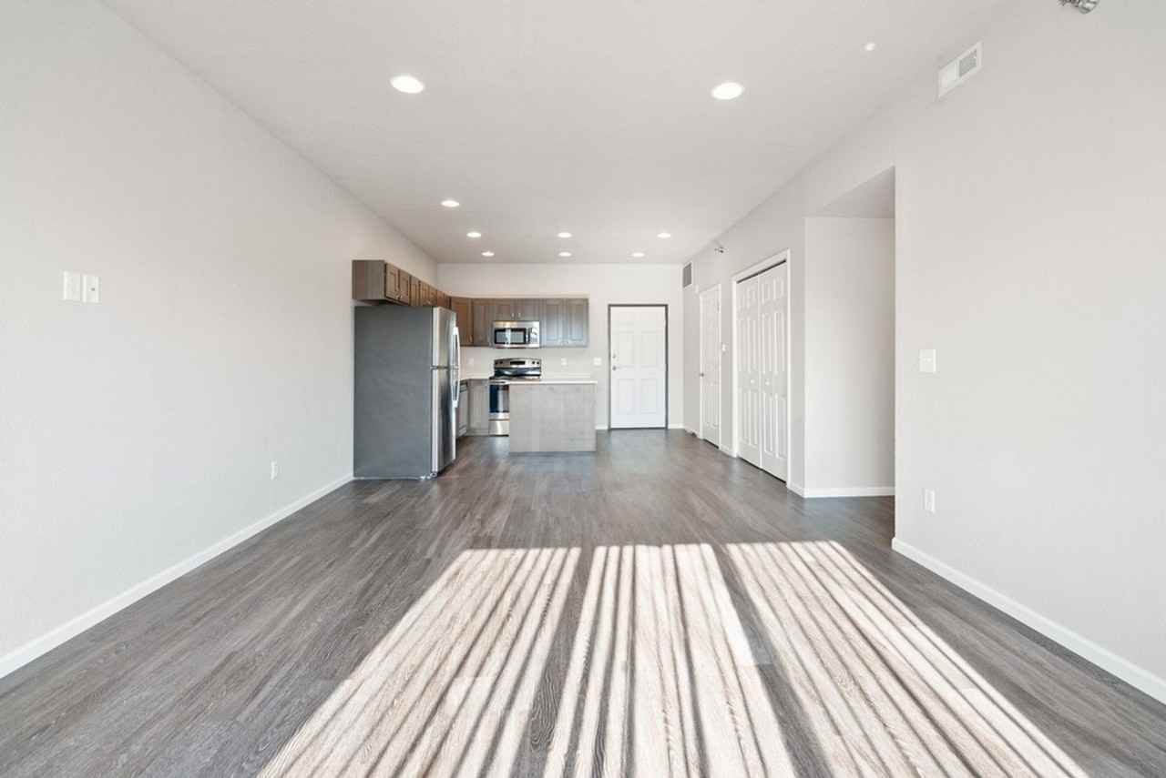 Urban Flats North - Photo 4 of 26