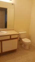 Large 2 bedroom/2 bath units with full size washer and dryer! - Photo 1 of 1