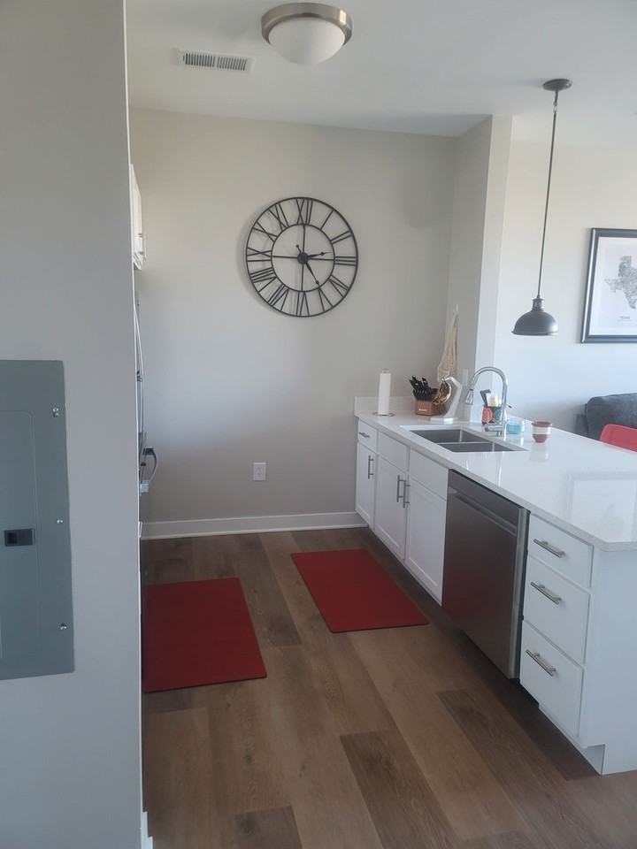 White River Lofts - Photo 4 of 9