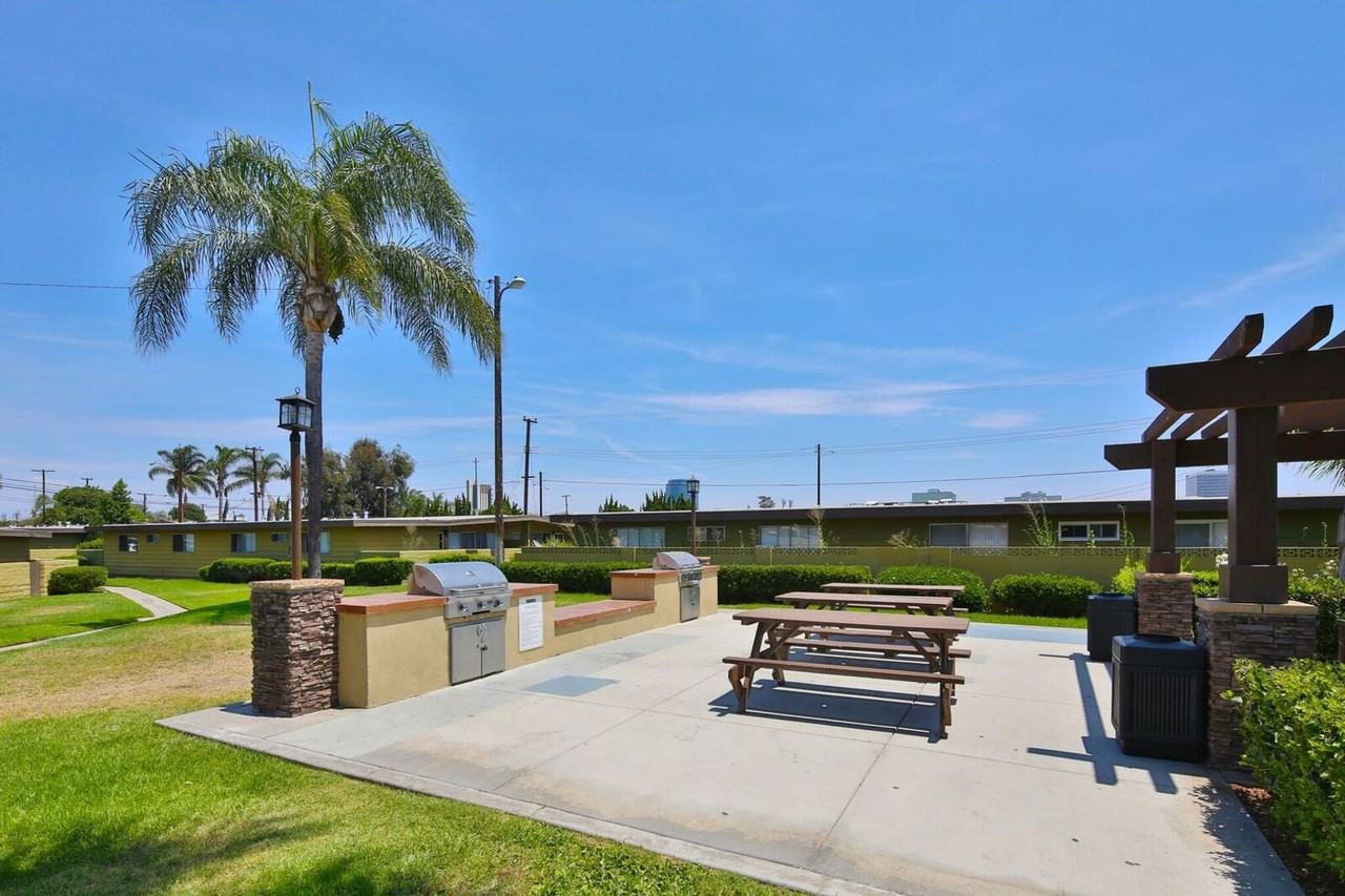 City Villas - Photo 2 of 34