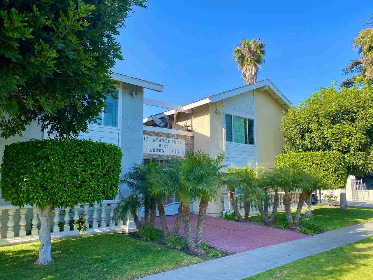 Newly Remodeled 1, 2, and 3 Bedroom Apartment Homes Apartments 8101