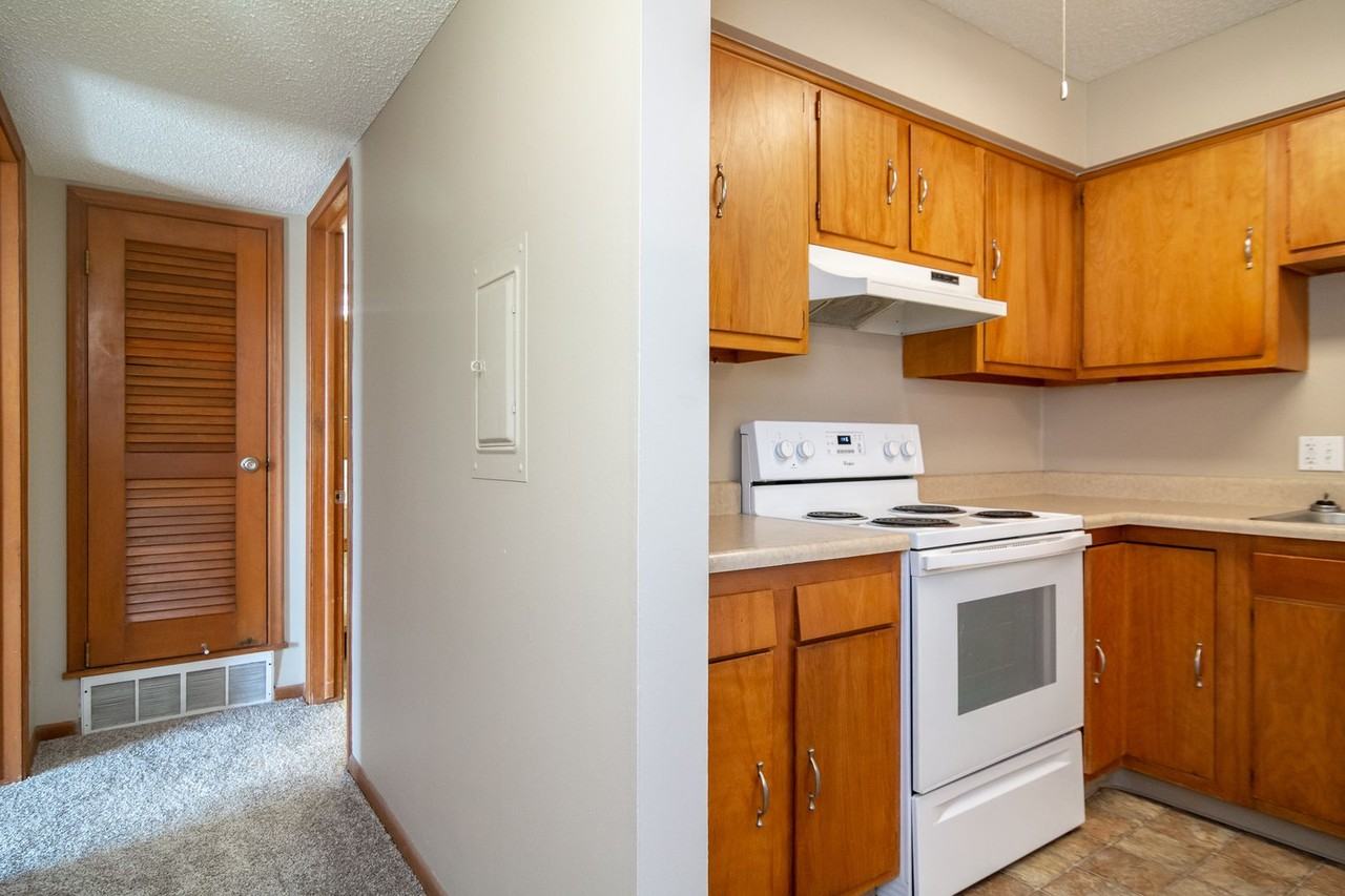 Westbrook Gardens - Photo 7 of 45