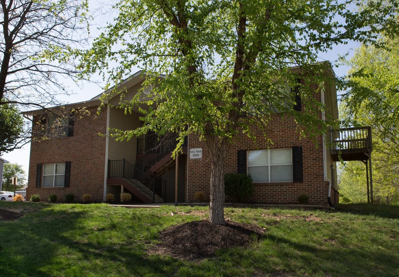 Kitty Hawk Apartments - Photo 4 of 50