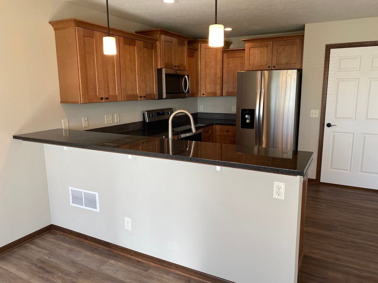 W Desert Vista Dr - 2900 LLC - Photo 5 of 42