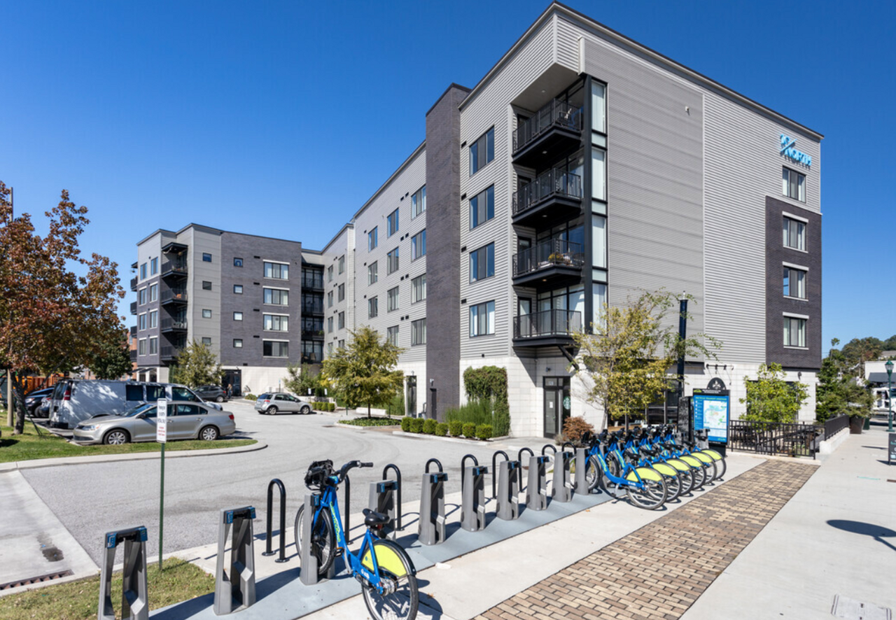 10 North Apartments - Photo 6 of 50