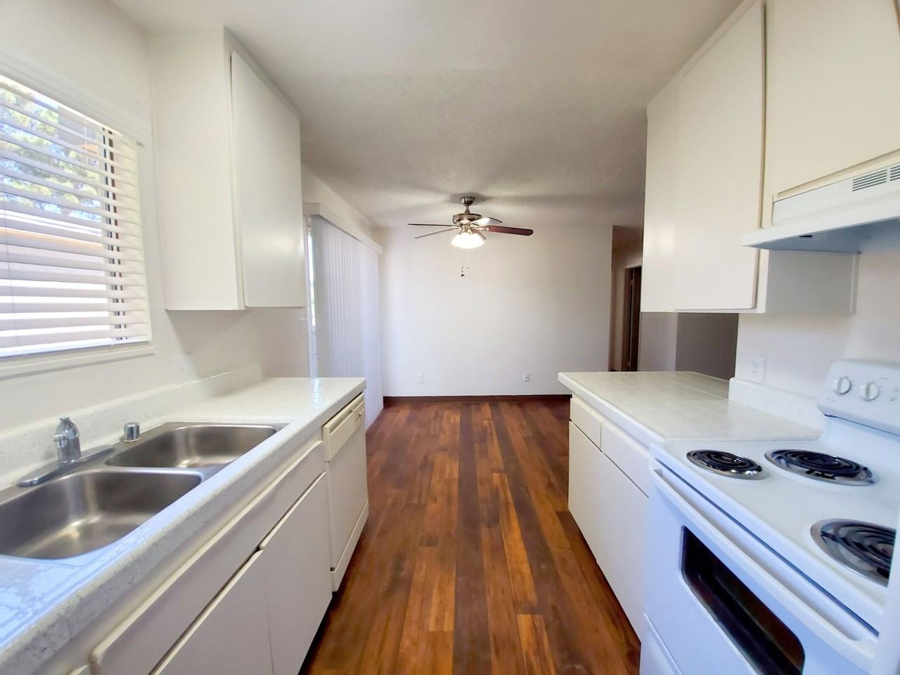 El Tesoro - Photo 7 of 32