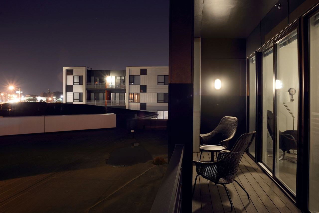 Hinge Apartments - Photo 5 of 37