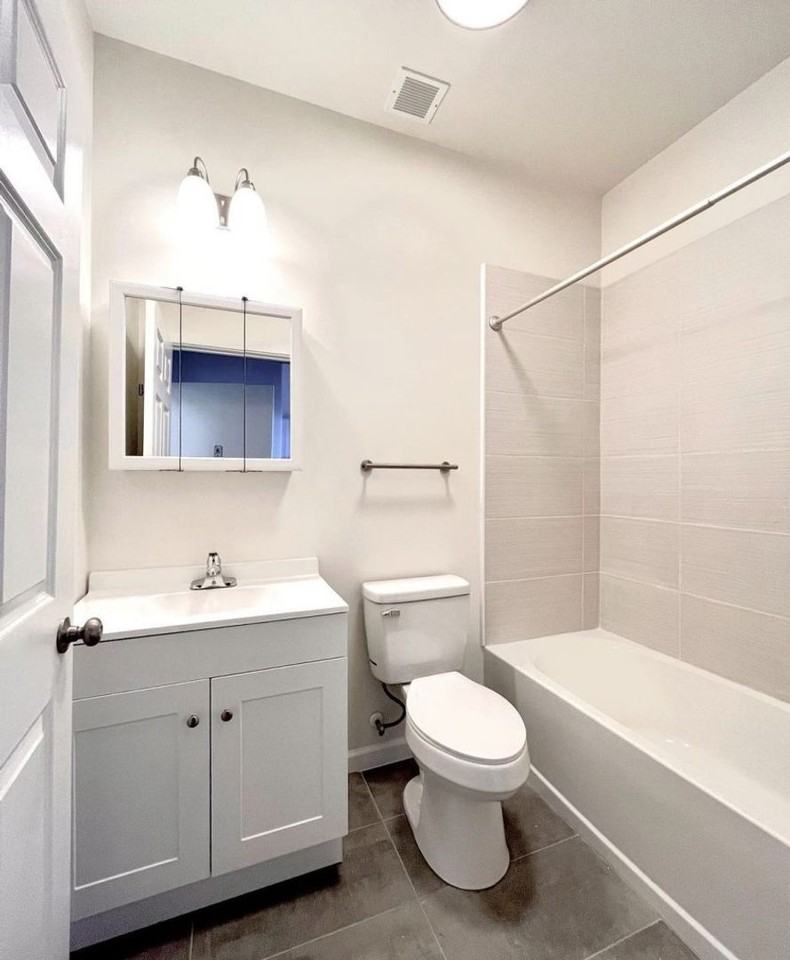 Bella Vista Ansonia - Photo 3 of 19