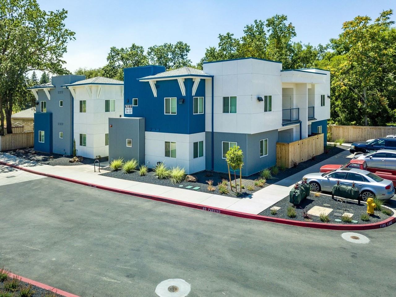 2160 Humboldt Road - Photo 6 of 33