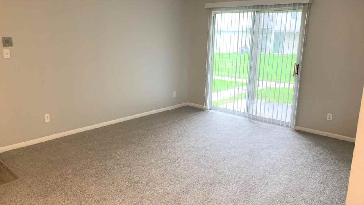 5005 Lily Lane - Photo 5 of 43