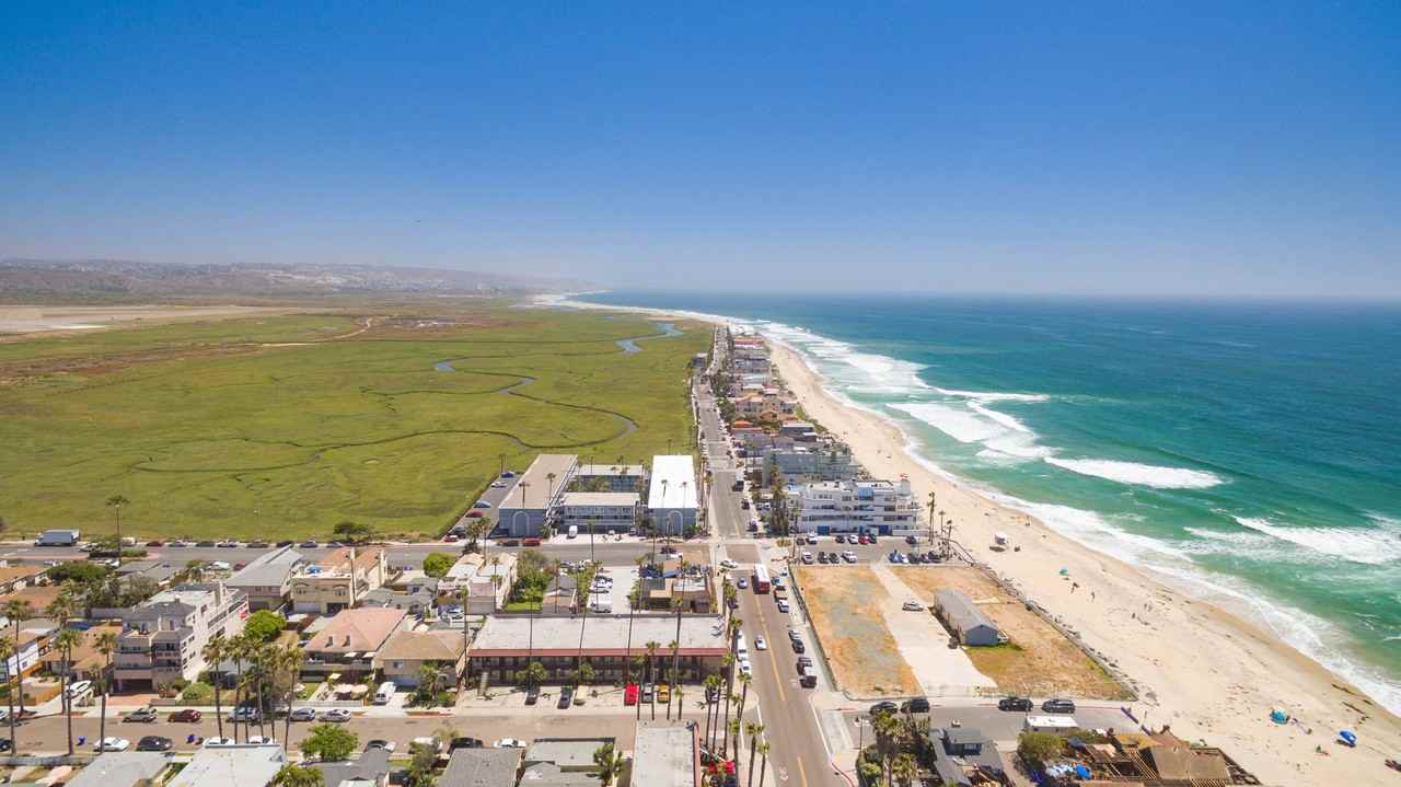 Imperial Palms - South - Photo 5 of 17