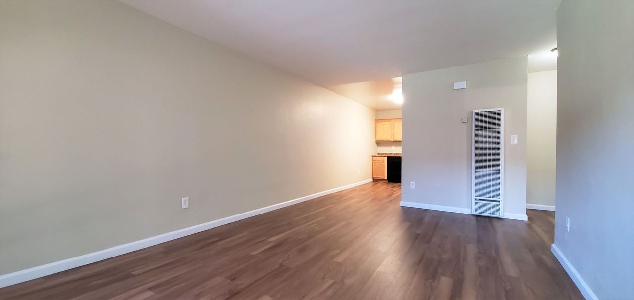 5th Ave - Photo 3 of 37