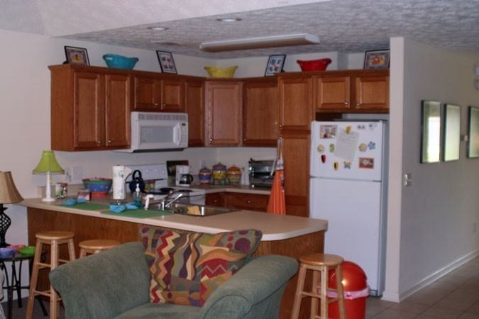 1085 Northpointe Cir - Photo 4 of 10