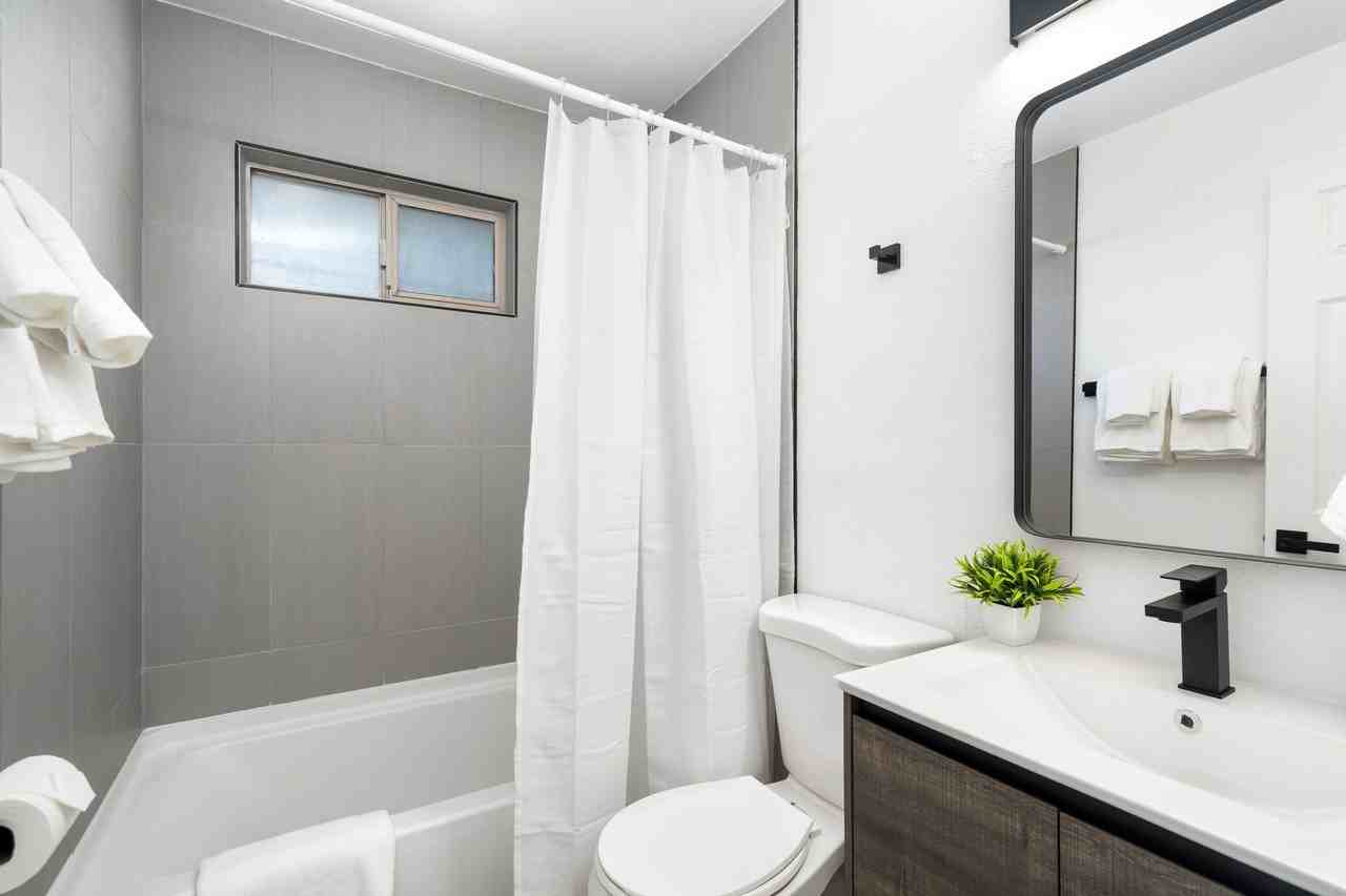 Fringe Courtyards - Photo 3 of 23