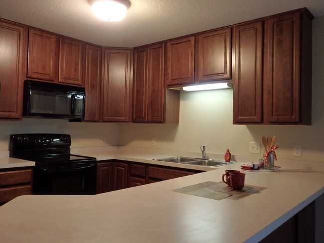 Courtwood Village I - Photo 7 of 9